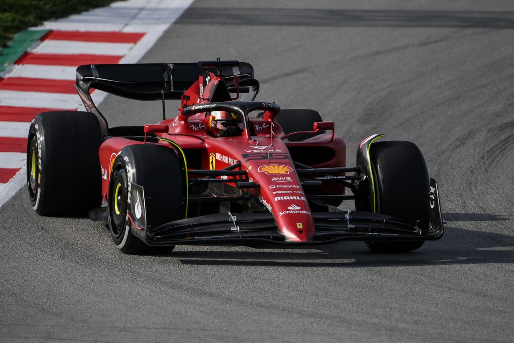 Forma-1, teszt, Barcelona 1. nap, Carlos Sainz, Ferrari 