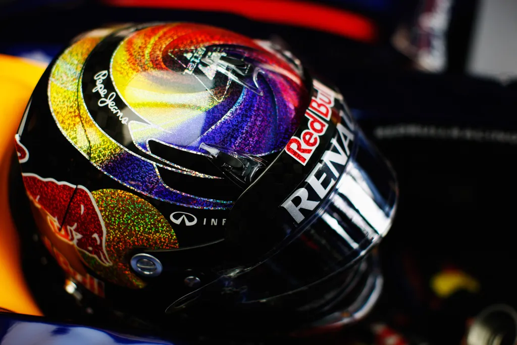 F1 Grand Prix Of Abu Dhabi - Practice during practice for the Abu Dhabi Formula One Grand Prix at the Yas Marina Circuit on November 11, 2011 in Abu Dhabi, United Arab Emirates. 