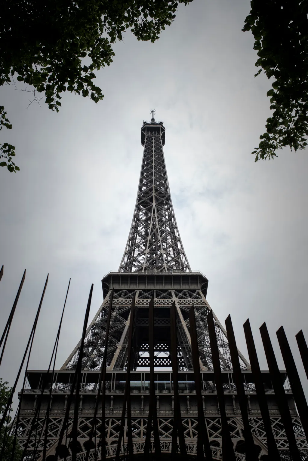 Párizs, Franciaország, Eiffel-torony, üvegfal, védelem 