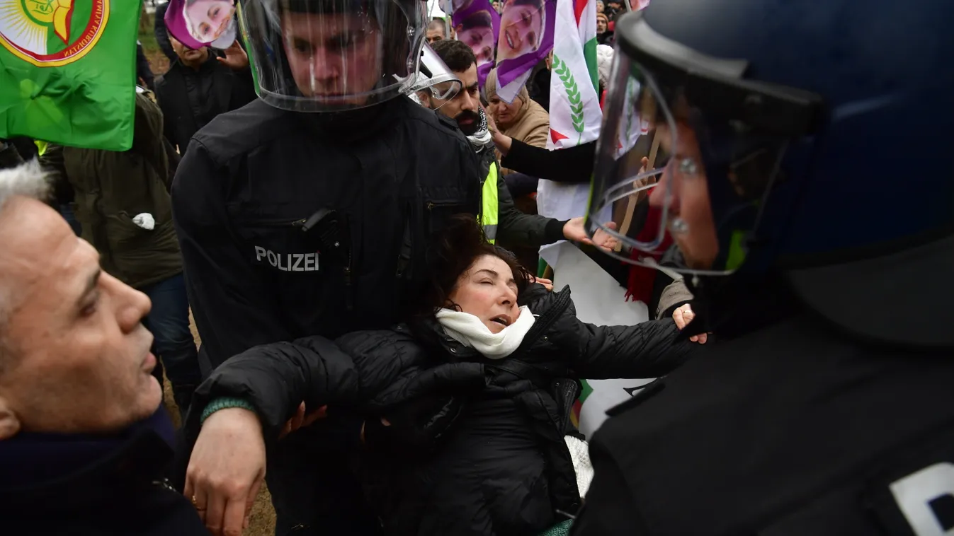 Kurd tüntetés Németországban 