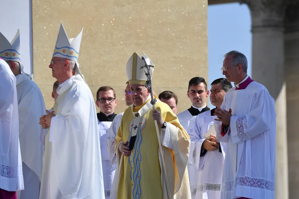 Ferenc pápa, Zárómise a Hősök terén, Statio orbis, Ünnepi zárómise Ferenc pápával, 2021.09.12. 
