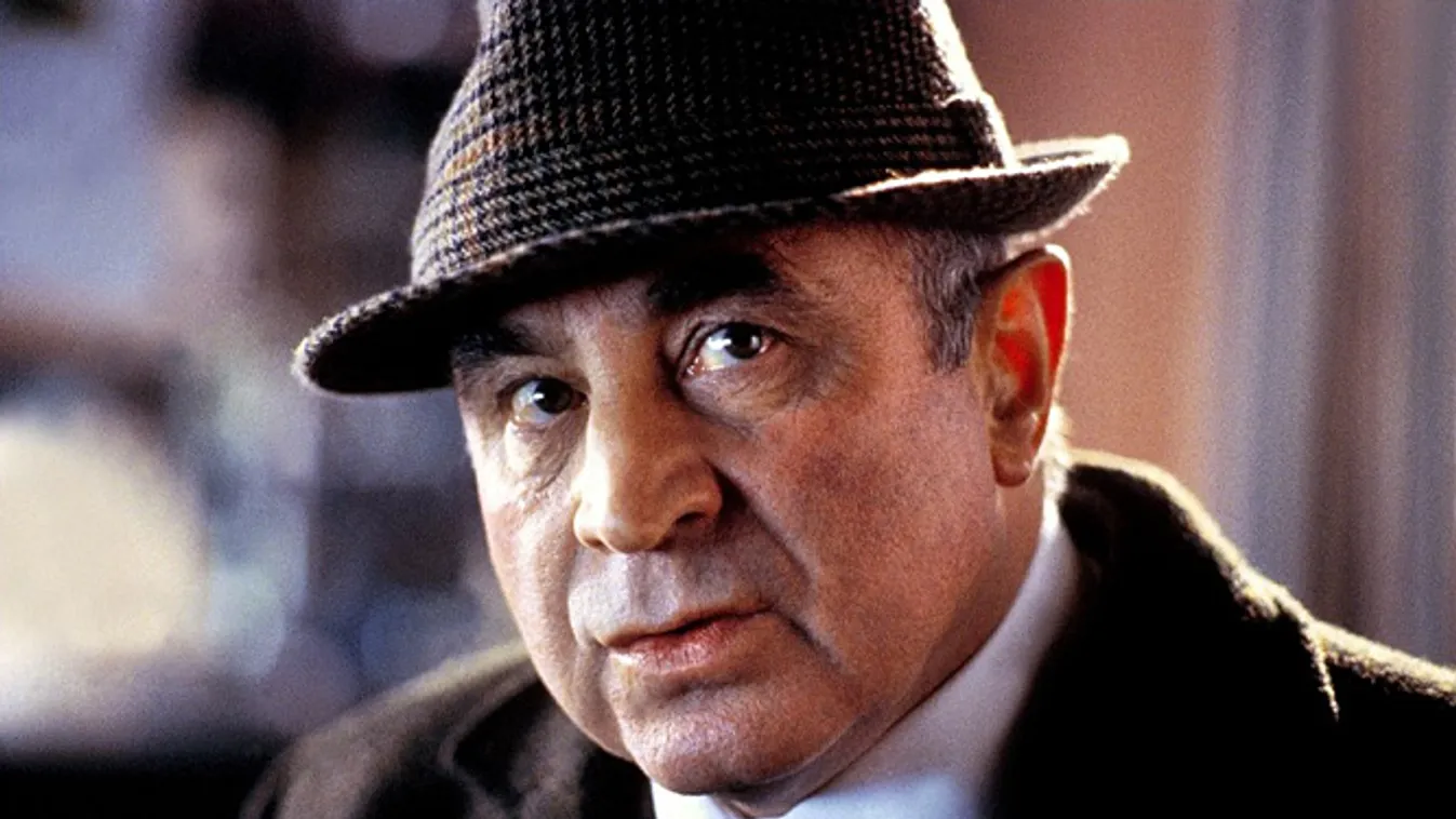 Bob Hoskins 