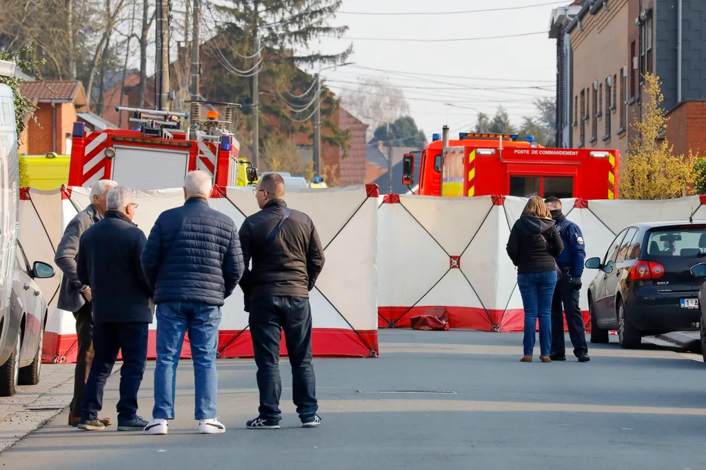 Szándékosan a karneválozó tömegbe hajtott egy férfi Belgiumban, Strépy-Bracquegnies 