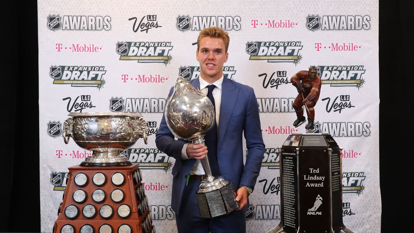 2017 NHL Awards And Expansion Draft GettyImageRank2 People SPORT HORIZONTAL THREE QUARTER LENGTH ICE HOCKEY SMILING USA Nevada Las Vegas One Person Winter Sport PORTRAIT Photography Most Valuable Player Art Ross Trophy Hart Memorial Trophy National Hockey