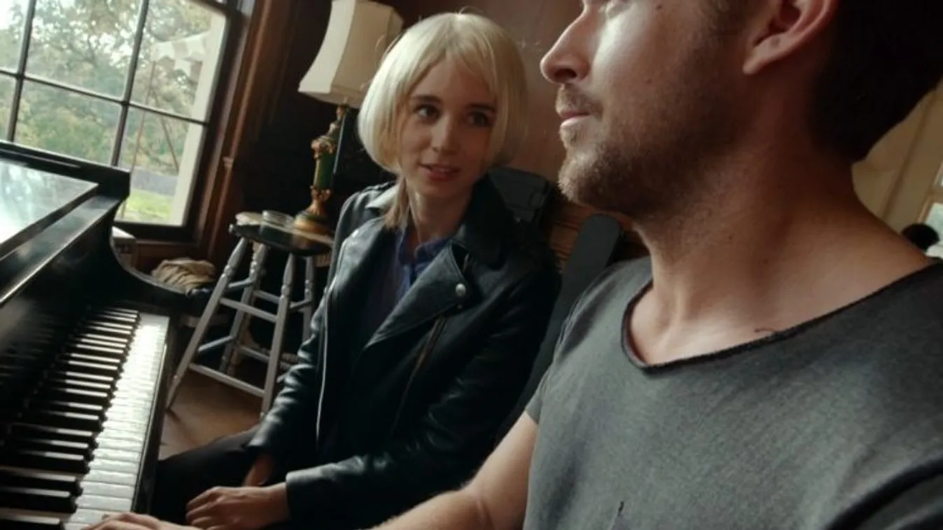 Rooney Mara és Ryan Gosling a Song to Song című filmben 