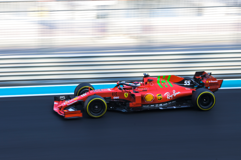 Forma-1, abu-dzabi tesztelés 2021, második nap, Carlos Sainz, Ferrari 