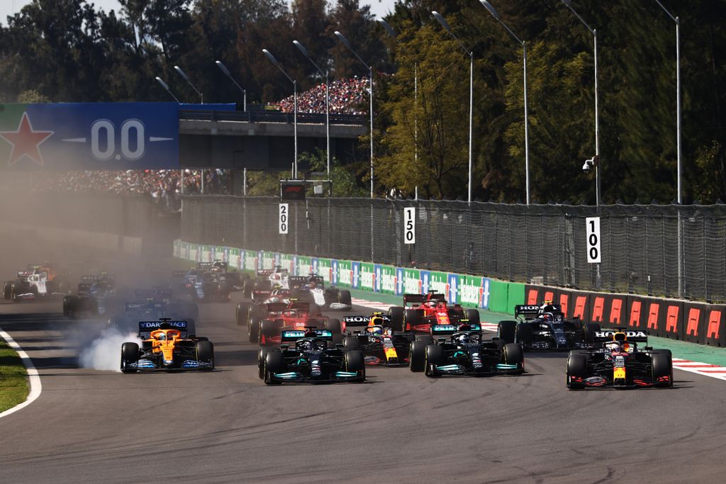 Forma-1, Mexikóvárosi Nagydíj, rajt, Verstappen, Red Bull, Hamilton, Bottas, Mercedes 