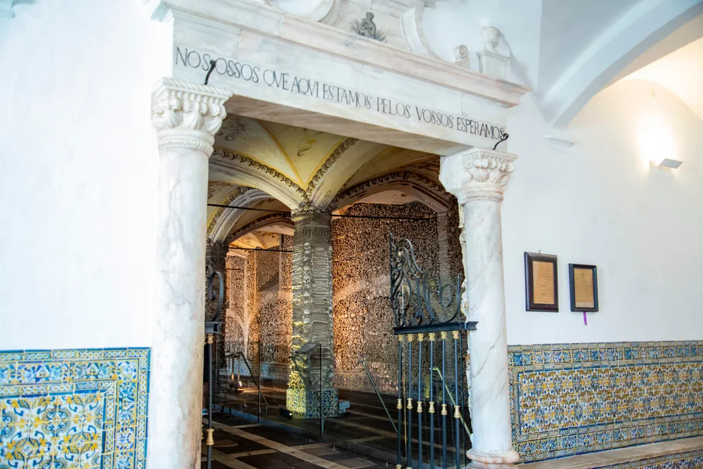 Capela dos Ossos, Evora, EVóra, Portugália, portugál, kápolna, csontkápolna, hátborzongató, Chapel of Bones 