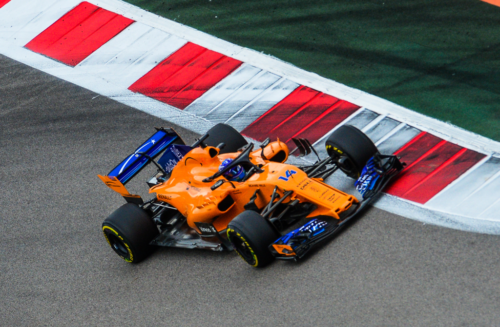 A Forma-1-es Orosz Nagydíj pénteki napja, Fernando Alonso, McLaren Racing 