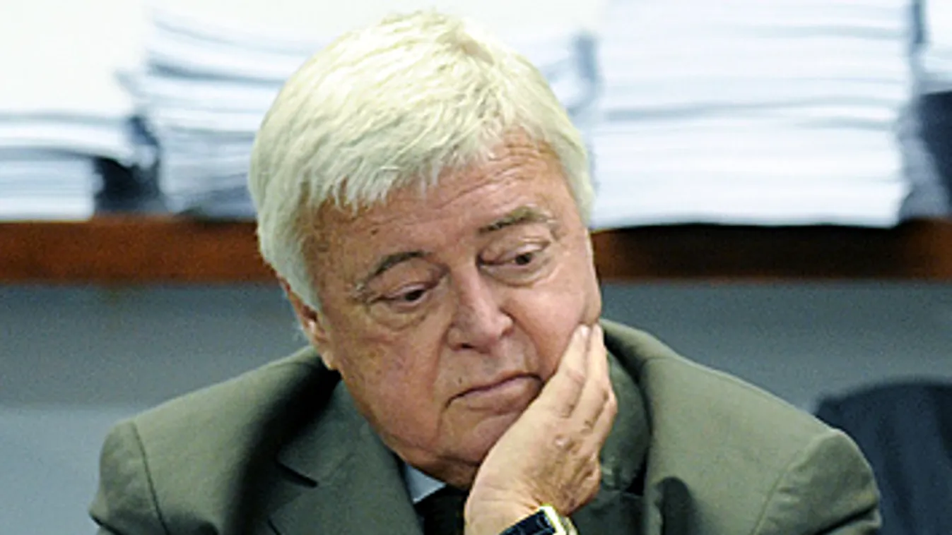 Ricardo Teixeira a brazil fociszövetség korrupcióval vádolt volt elnöke 