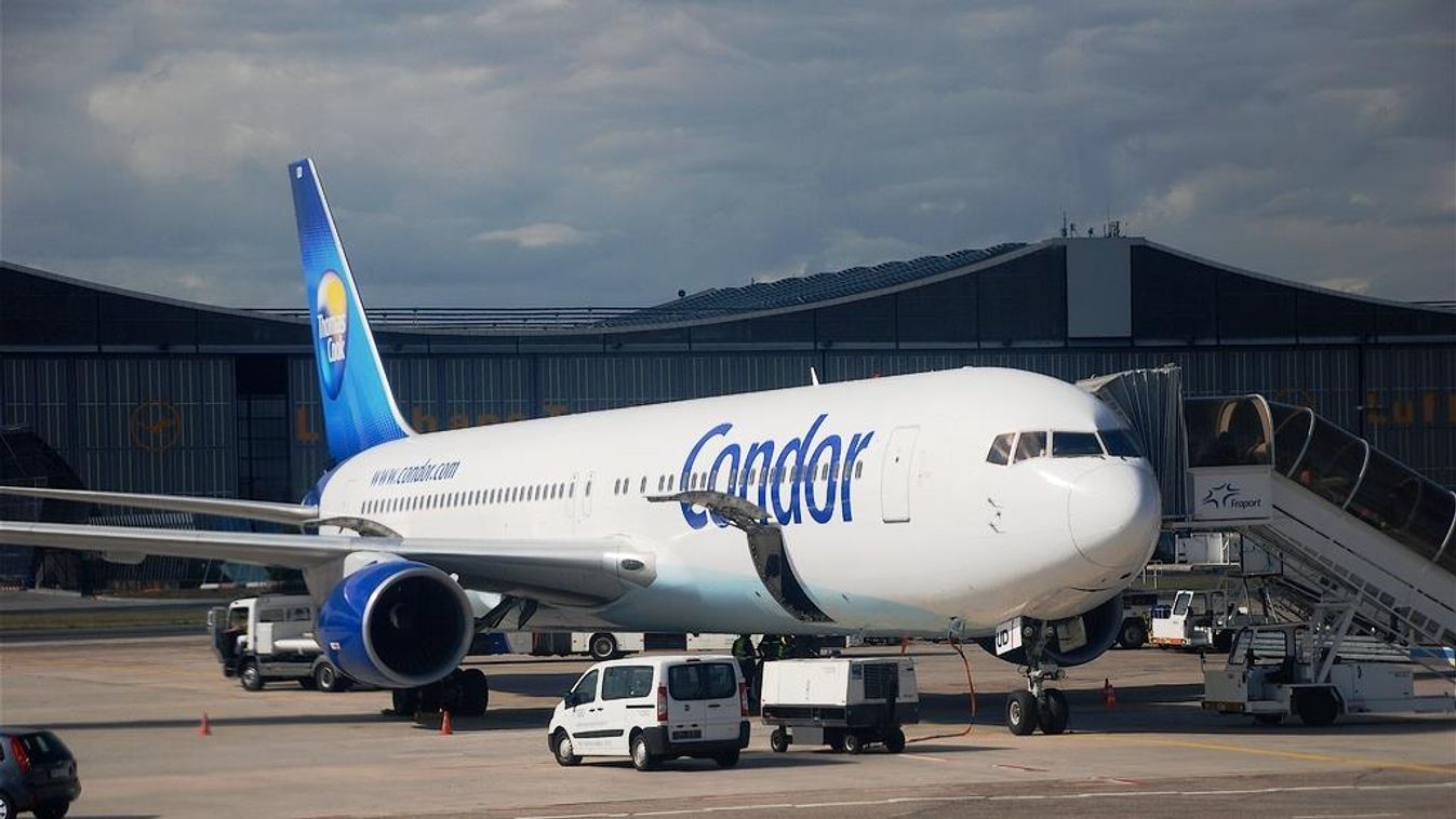 Condor Boeing 767-300 