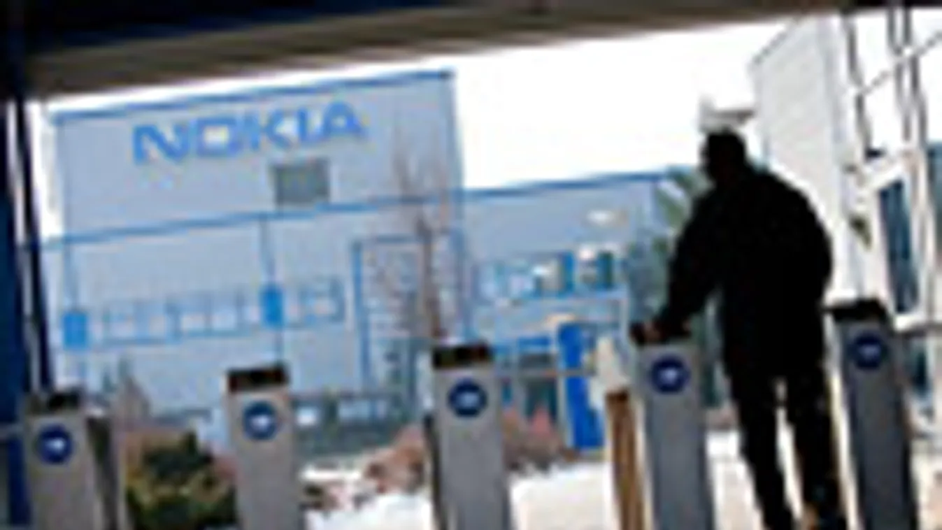 2300 embert bocsát el a Nokia, elbocsátás, leépítés, riport Komáromban 2012.02.08-án