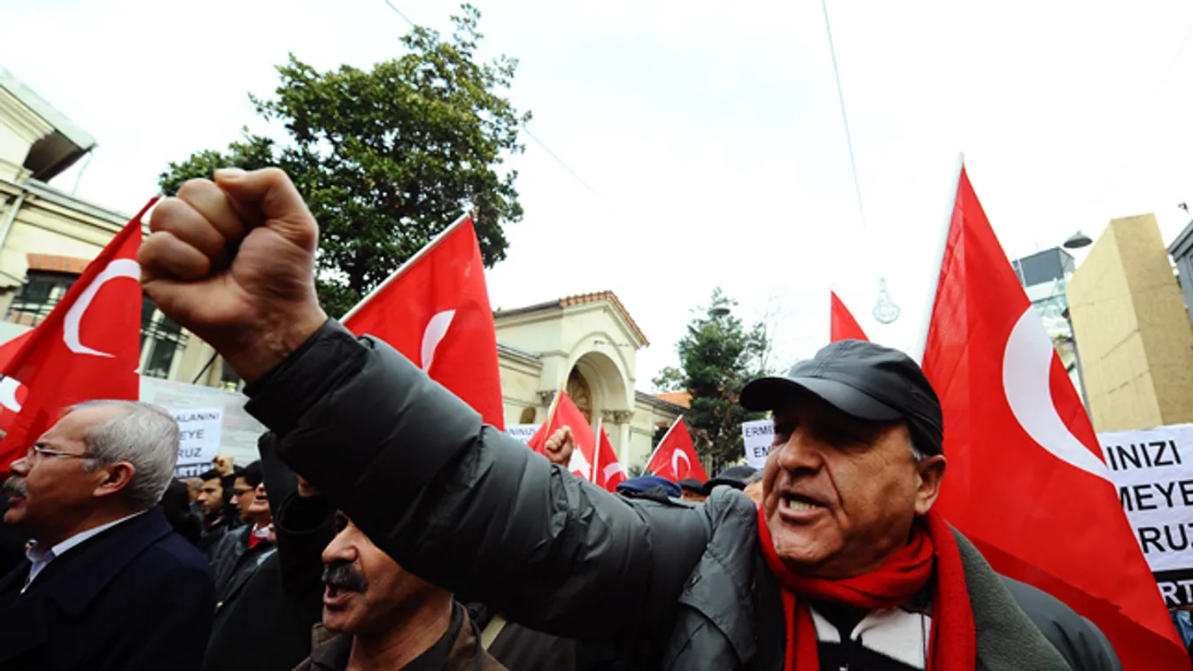 Törökország, Örményország, népírtás, francia szenátus büntetné a népírtás tagadását, török tüntetők a francia nagykövetség előtt