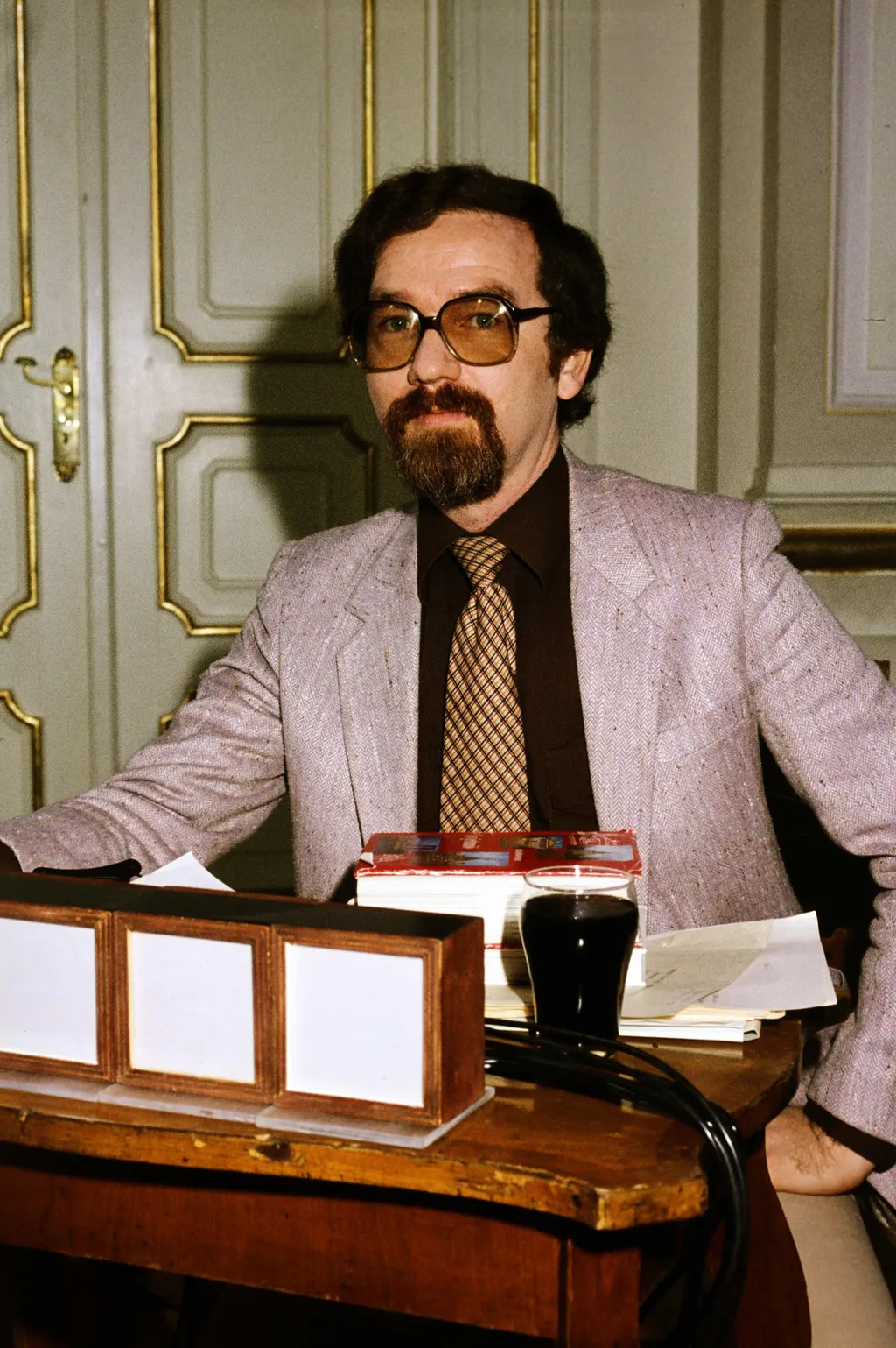 Vágó István televíziós műsorvezető,  Magyarország,
Budapest
Vágó István televíziós műsorvezető, szerkesztő.
ÉV
1982 