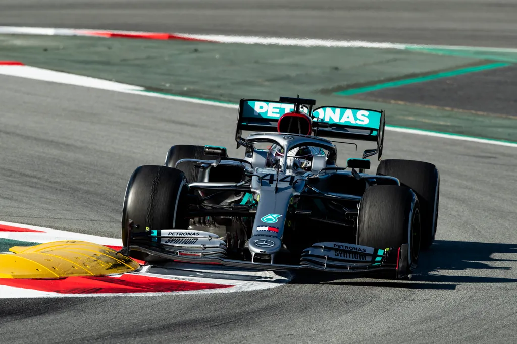 Forma-1, Lewis Hamilton, Mercedes, Barcelona teszt 4. nap 