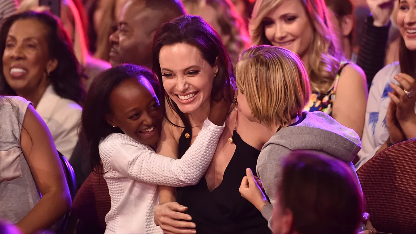 Angelina Jolie és gyerekei 