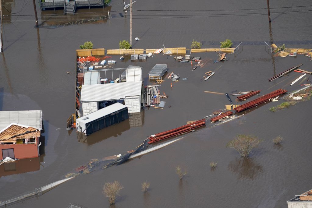Lake Charles, 2020. augusztus 27.
Légi felvétel a pusztítás nyomairól a Laura hurrikán elvonulása után a Louisiana állambeli Lake Charles közelében 2020. augusztus 27-én.
MTI/AP/David J. Phillip 