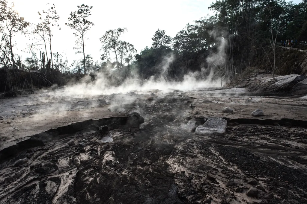 volcano Horizontal 