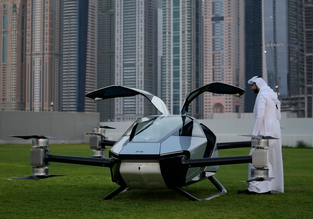 Képek a dubaji repülő autó tesztről, Képek a dubaji repülő autó tesztről, Dubaj, XPeng Motors, Gitex 2022, autó, jármű, technológia 