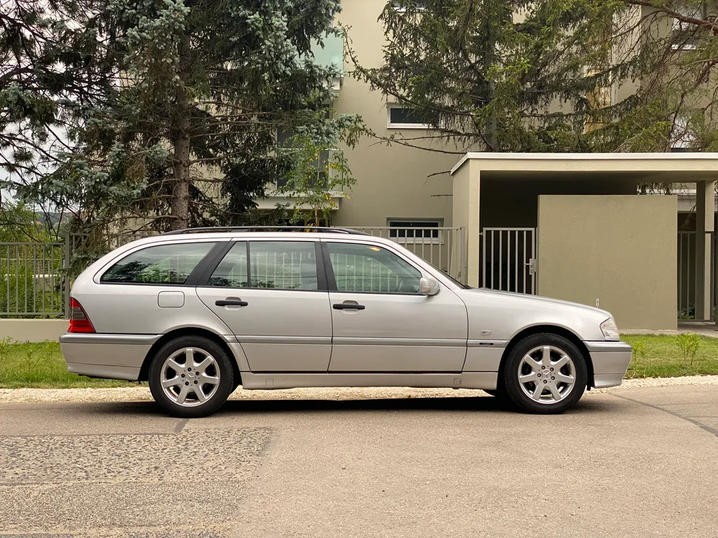 Mercedes-Benz C200 T-Modell használtautó teszt 