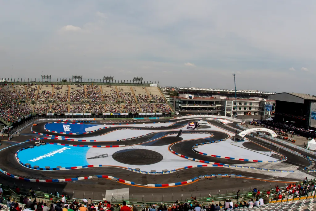 Bajnokok Tornája, ROC, Mexikó, Foro Sol, Stadion 