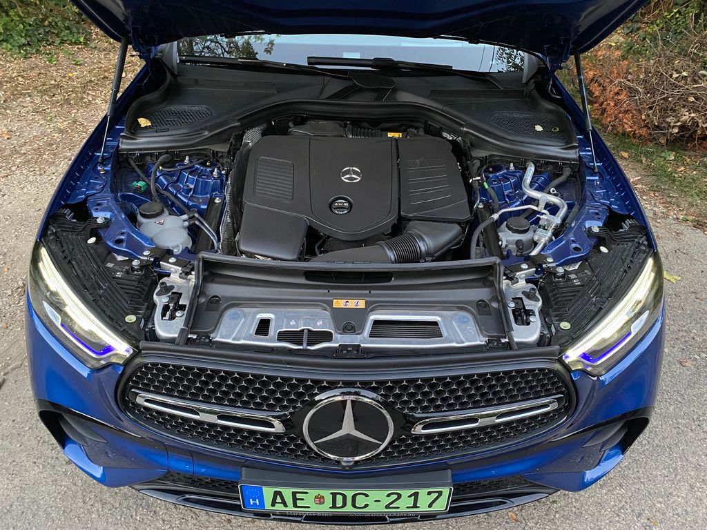 Mercedes-Benz GLC 400 e Coupé teszt (2023) 