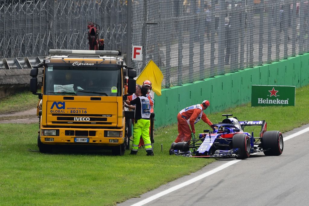 A Forma-1-es Olasz Nagydíj, Brendon Hartley, Toro Rosso, műszaki mentés, sárga zászló 