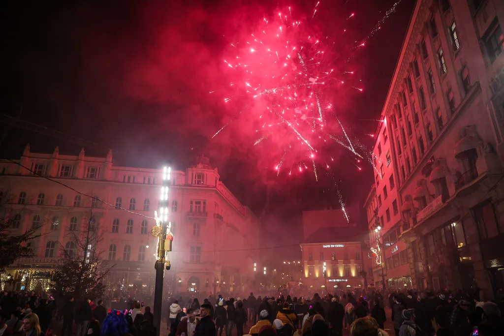 Szilveszter, 2022-2023, BÚEK 2023, BÚÉK 2023, BUEK 2023, buli, este, éjszaka, város, Budapest, éjfél, Újév 