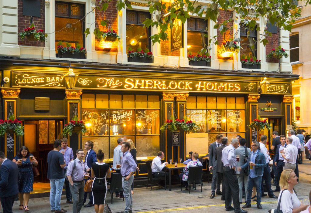 Beautiful,Sherlock,Holmes,Pub,In,London,-,London,/,England 