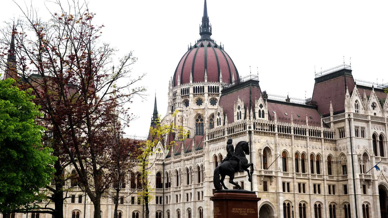 Magyarország legmagasabb épületei- galéria
Parlament Országház Budapest 