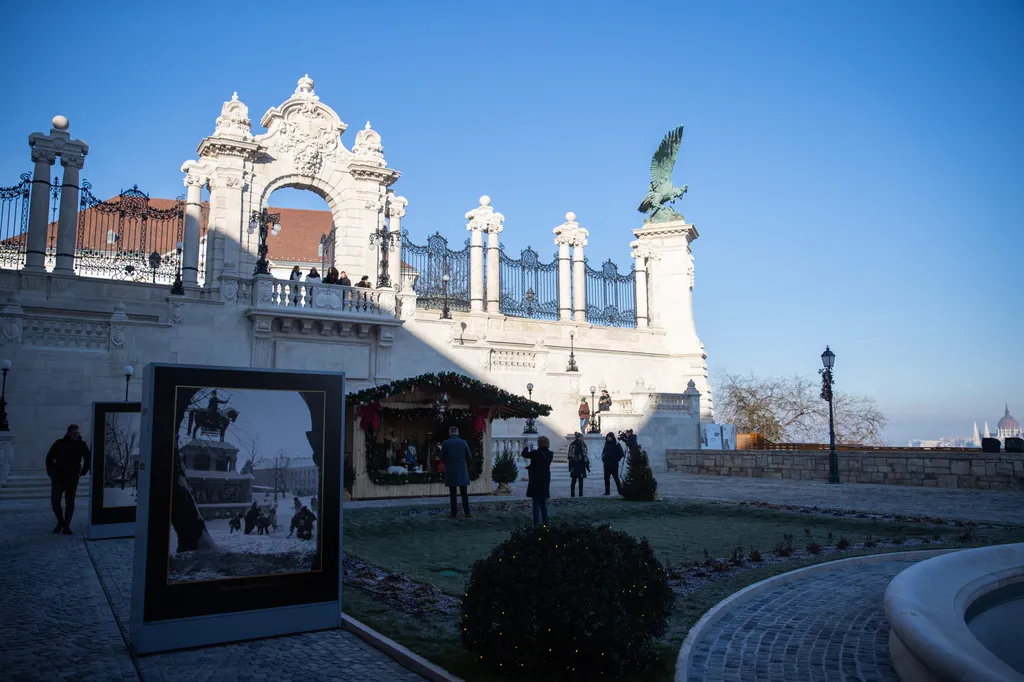 Habsburg-kapu, Halászó gyerekek kútja, Budavári, Palotanegyed, műemlék, Nemzeti Hauszmann Program, Várkapitányság 