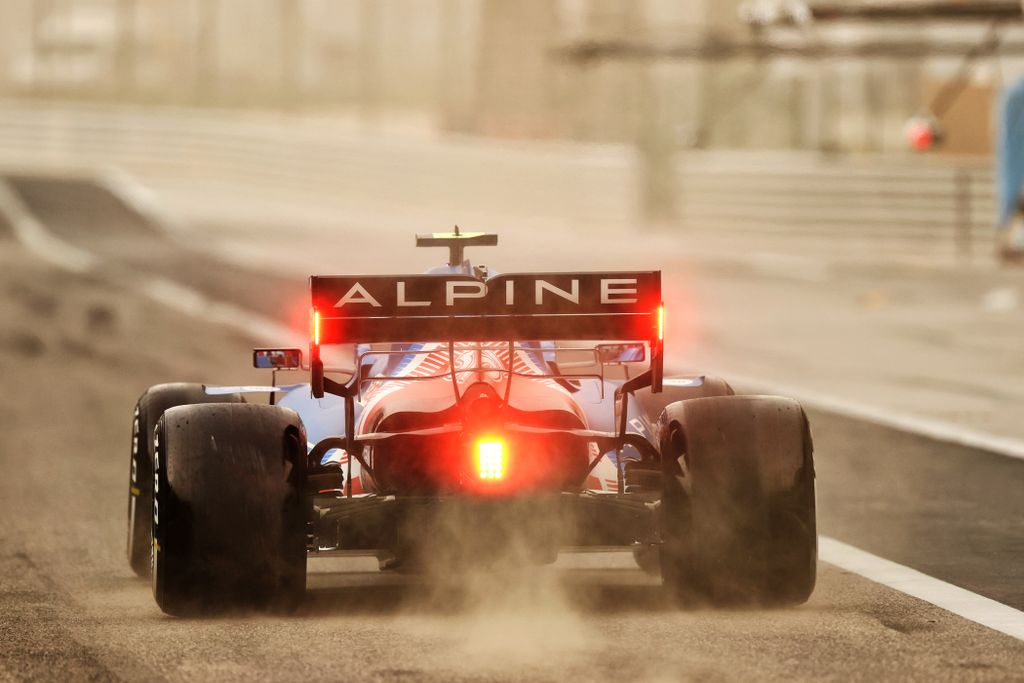 Forma-1, Esteban Ocon, Alpine F1 Team, Bahrein teszt 1. nap, homokvihar 