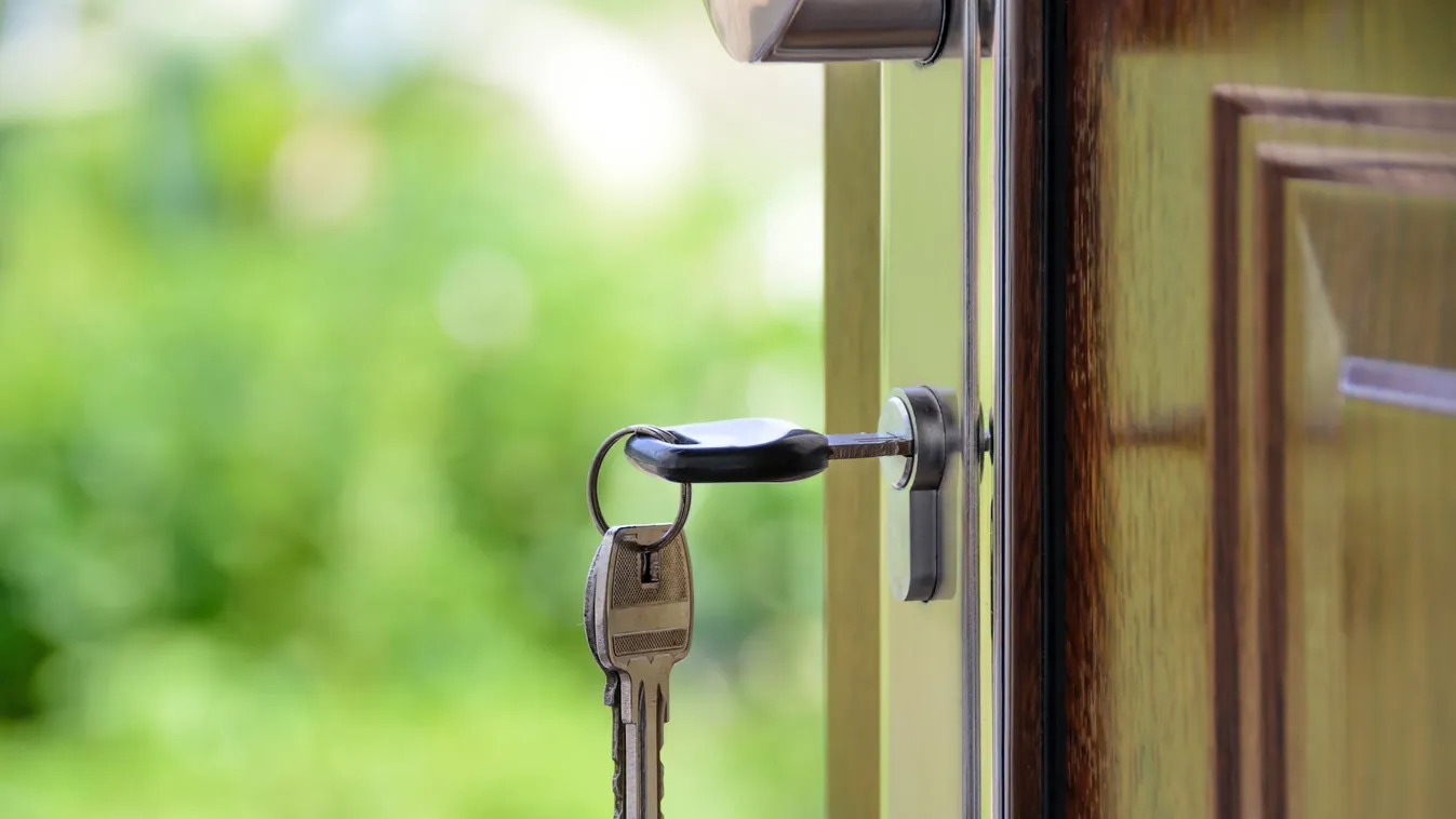 bejárati ajtó ajtókulcs kulcs door keys 