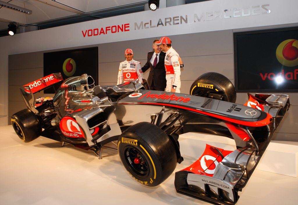 Forma-1, McLaren Technológiai Központ, MP4-27, Lewis Hamilton, Jenson Button, Martin Whitmarsh 
