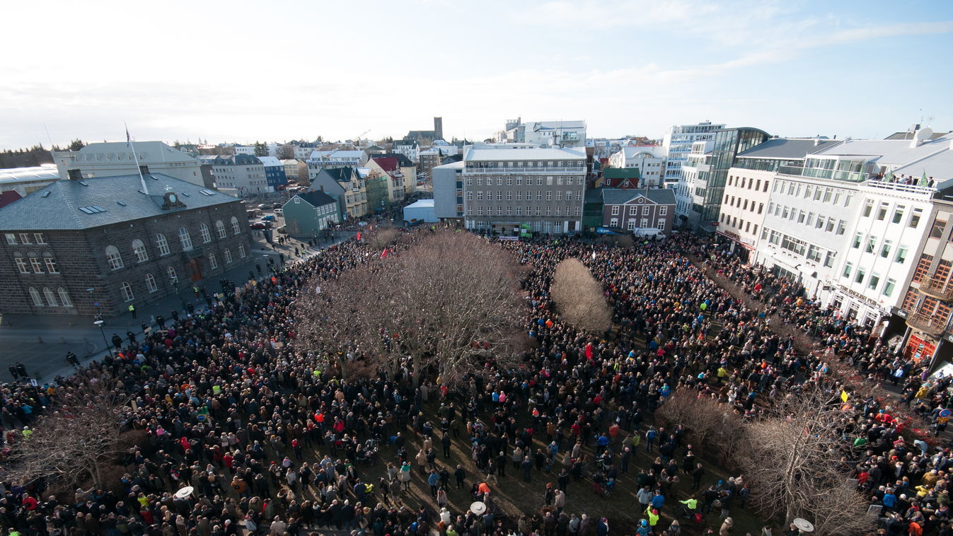 Iceland: Mass protests call for PM to quit after Panama Papers leak SQUARE FORMAT 