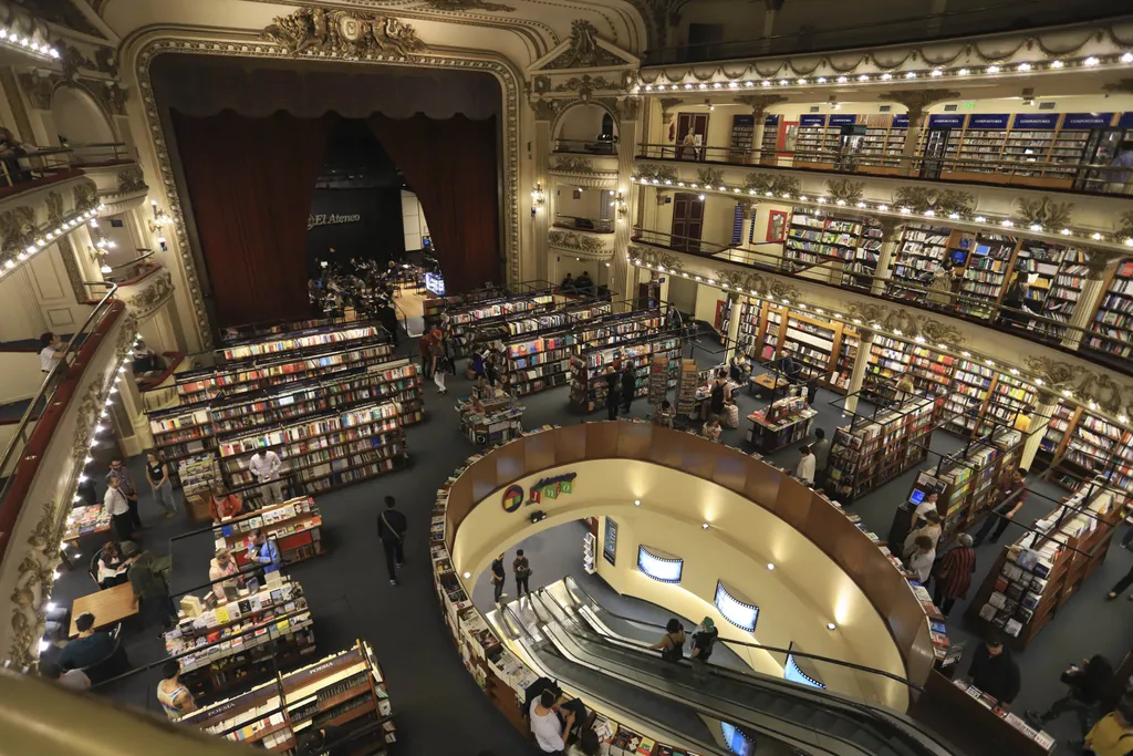 10 könyvesbolt a világ meglepő helyein, a katedrálisoktól a barlangokig, könyvesboltok érdekes helyeken, gyűjtés, könyv, könyvesbolt 