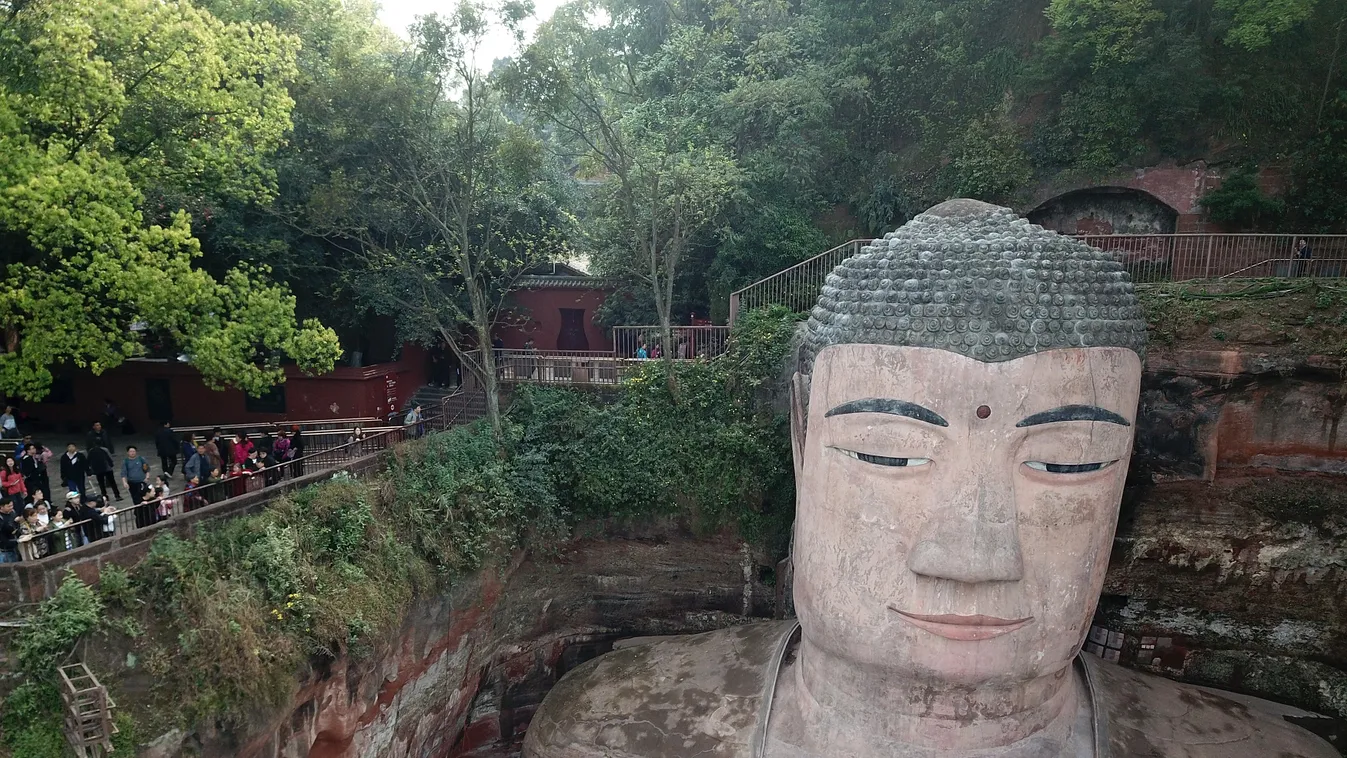 Lesan Nagy Buddha 