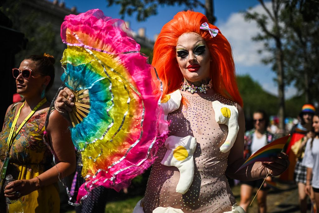 28. Budapest Pride Felvonulás, Budapest Pride 2023, felvonulás, menet, LMBTQ, LMBTQI+, leszbikus, meleg, biszexuális, transznemű, queer, interszexuális, aktivista, Budapest, 2023.07.15. 