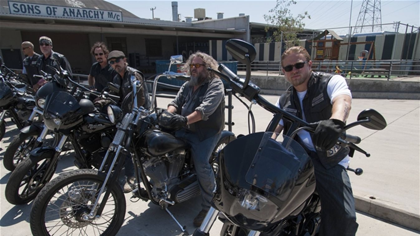 SONS OF ANARCHY-- Andare Pescare -- Episode 509 (Airs Tuesday, November 6, 10:00 pm e/p) -- Pictured: (L-R) David Labrava as Happy, Ron Perlman as Clarence 'Clay' Morrow, Kim Coates as Alex 'Tig' Trager, Tommy Flanagan as Filip 'Chibs' Telford, Mark Boone
