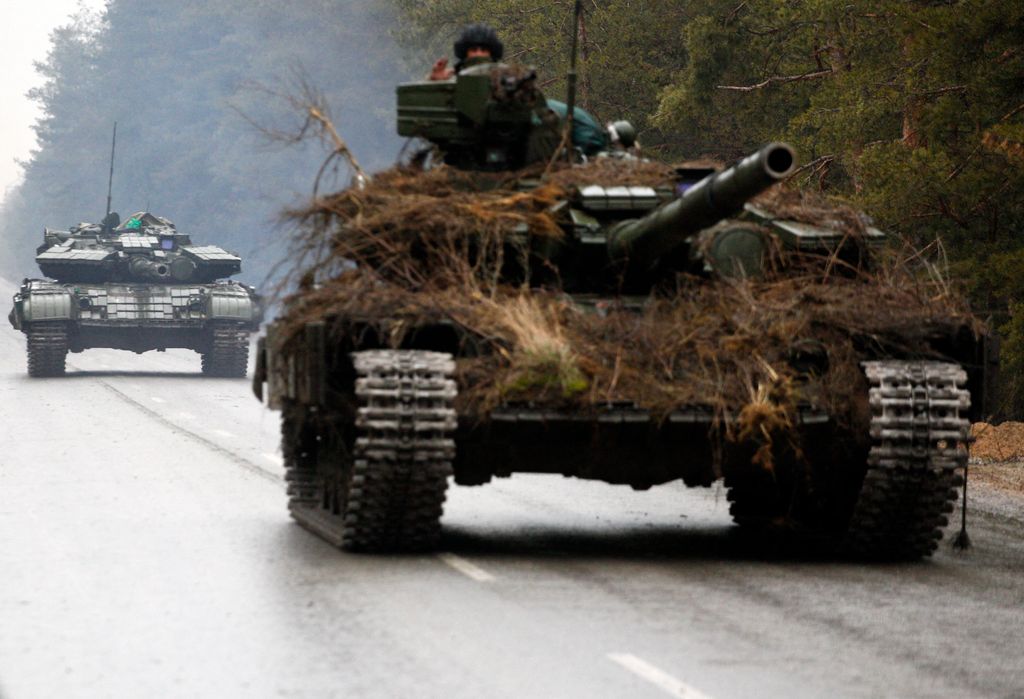 Ukrán válság 2022, ukrán, orosz, háború, Ukrajna, Luhanszk, ukrán katona, tank 