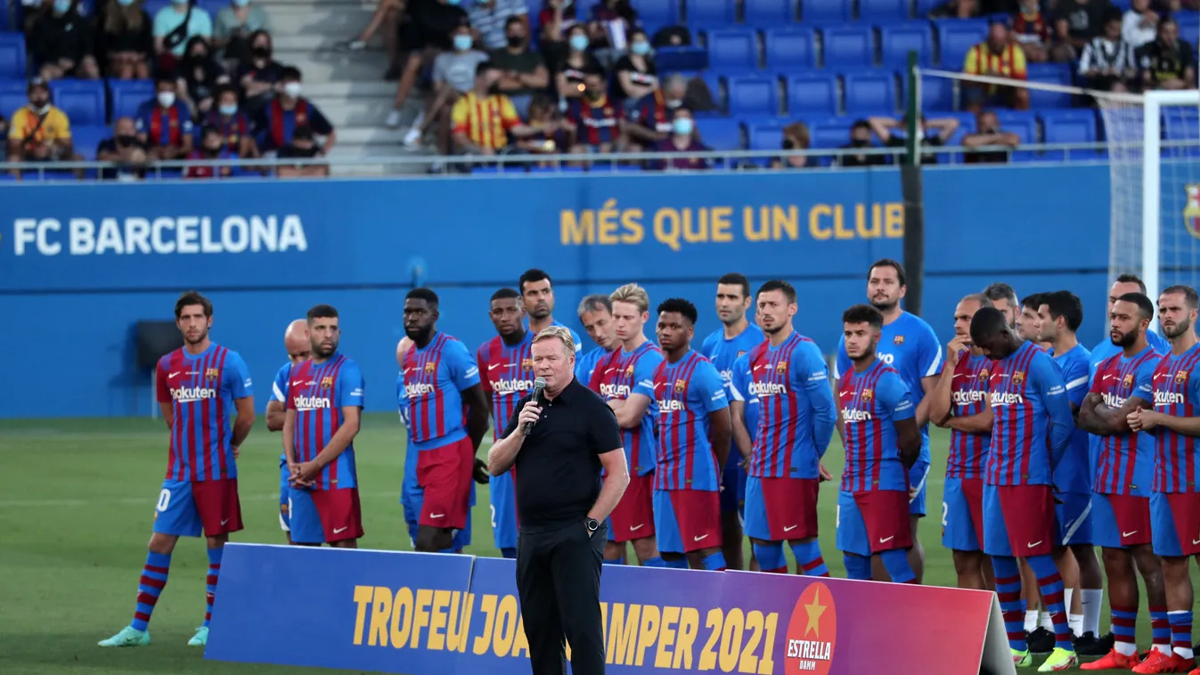 FC Barcelona v Juventus - Joan Gamper Trophy FC Barcelona FCB soccer news sports Urbanandsport Nurphoto FC Barcelona squad Ronald Koeman 2021-22 season 08th August Joan Valls Large Group of People Sports uniform Sports jersey Jersey person Horizontal FOOT