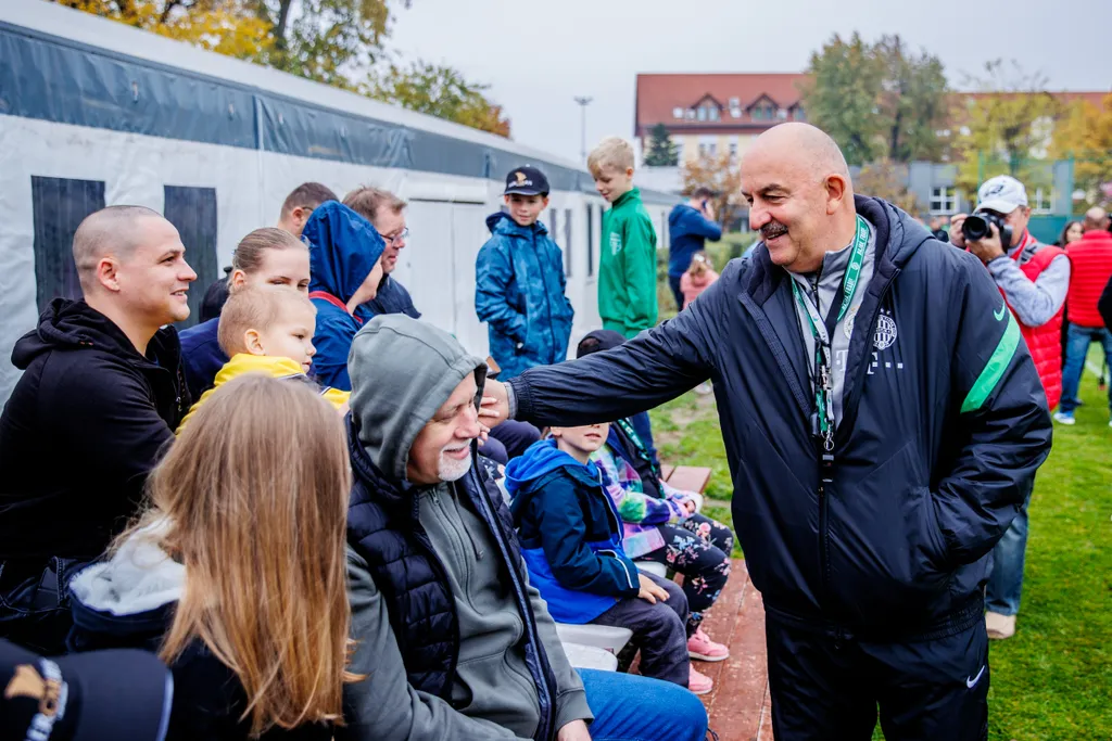 Ments Életet Közhasznú Alapítvány, találkozó, Fradi, Ferencváros, gyerek, gyerekek, futball, labdarúgás, közönség 