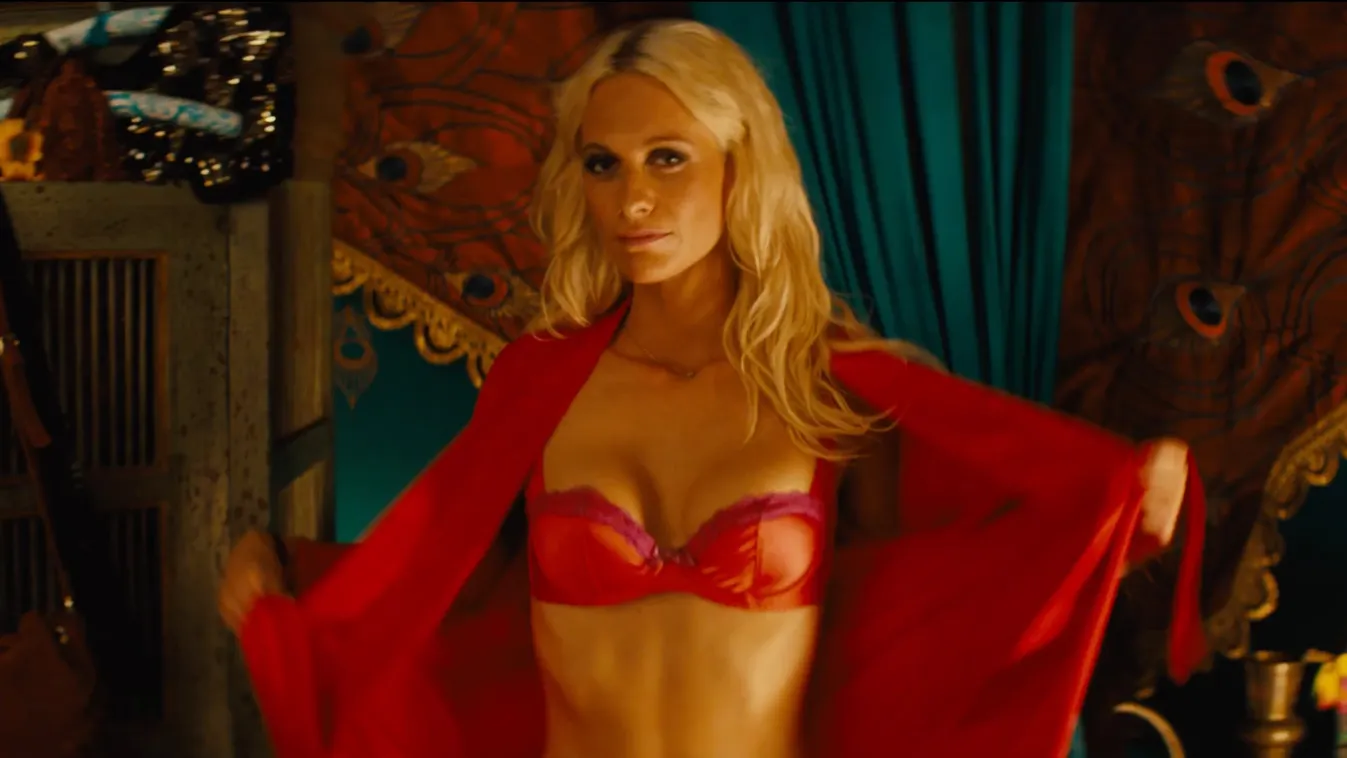 Poppy Delevingne a Kingsman: Az aranykör című filmben 