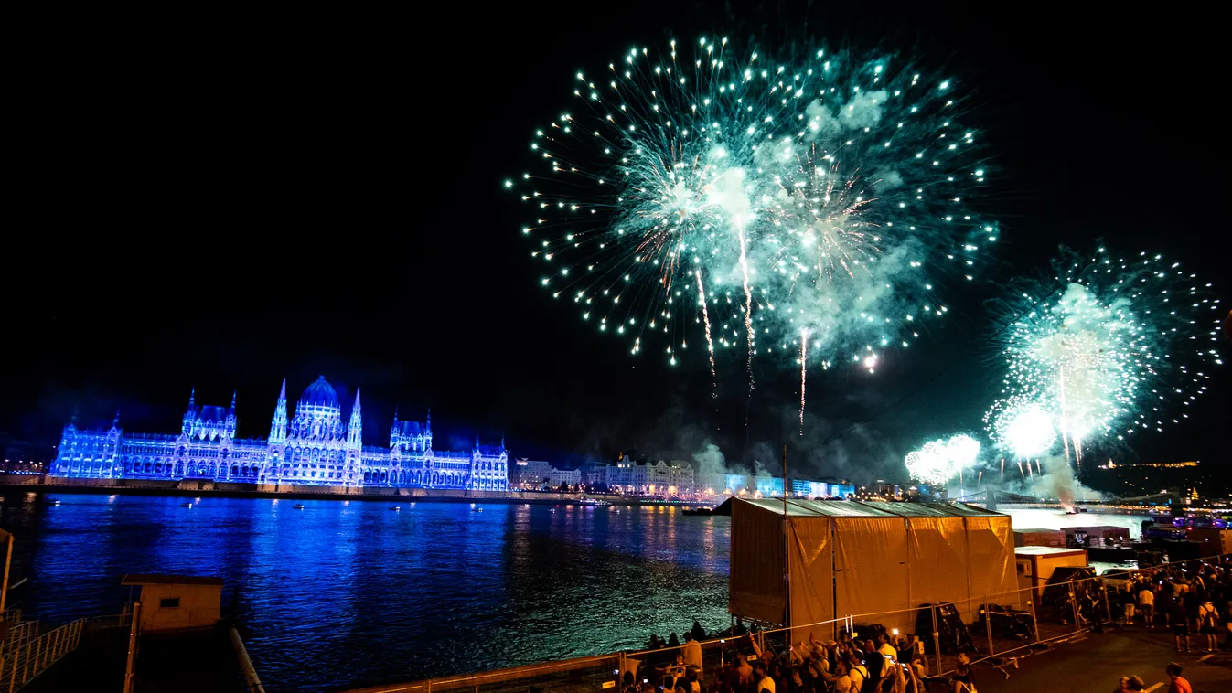 Európa legnagyobb tűzijátékát az Origo fotósai szerint fényfestés Országház Parlament 2021 08 20 2021.08.20. augusztus Szent István 