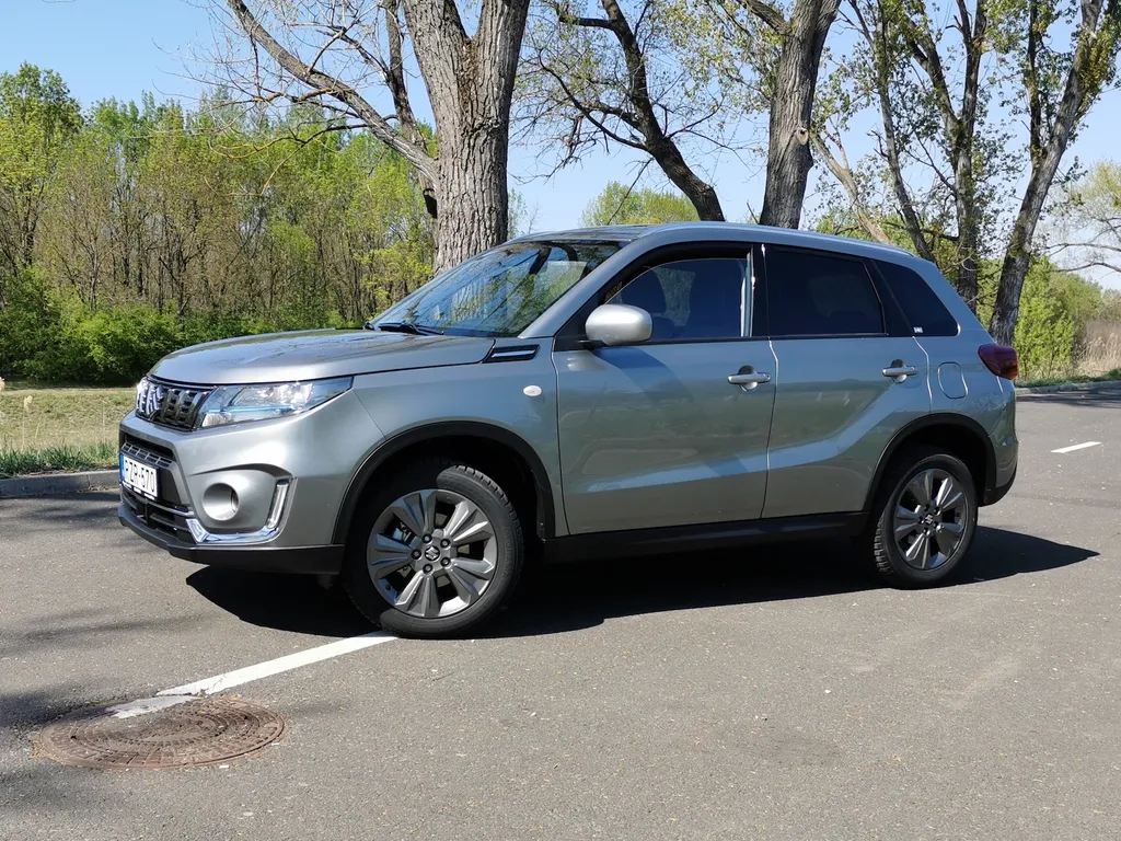 Suzuki Vitara Hybrid teszt (2020) 