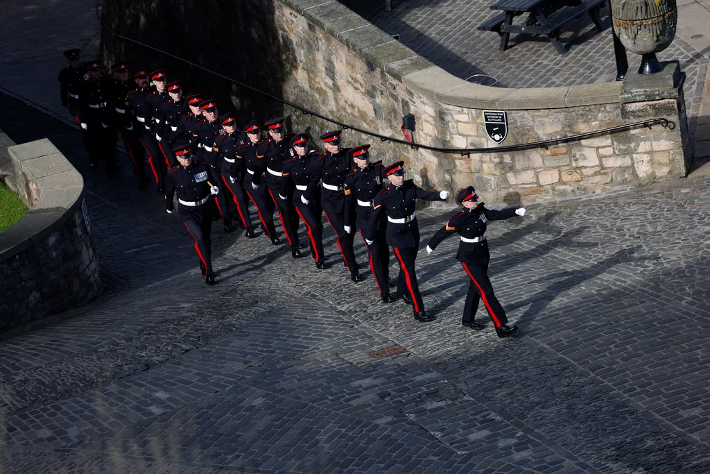Károly herceg, Károly király, 3. Károly, brit trónörökös, brit király, királyi család, beiktatási ceremónia, 2022.09.10., Edinburgh Castle 