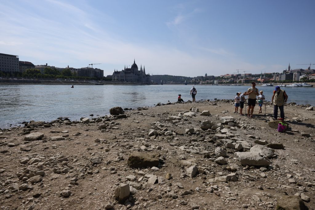 Duna, Budapest, szárasság, ínség szikla, Margit híd sziget hídfő, 