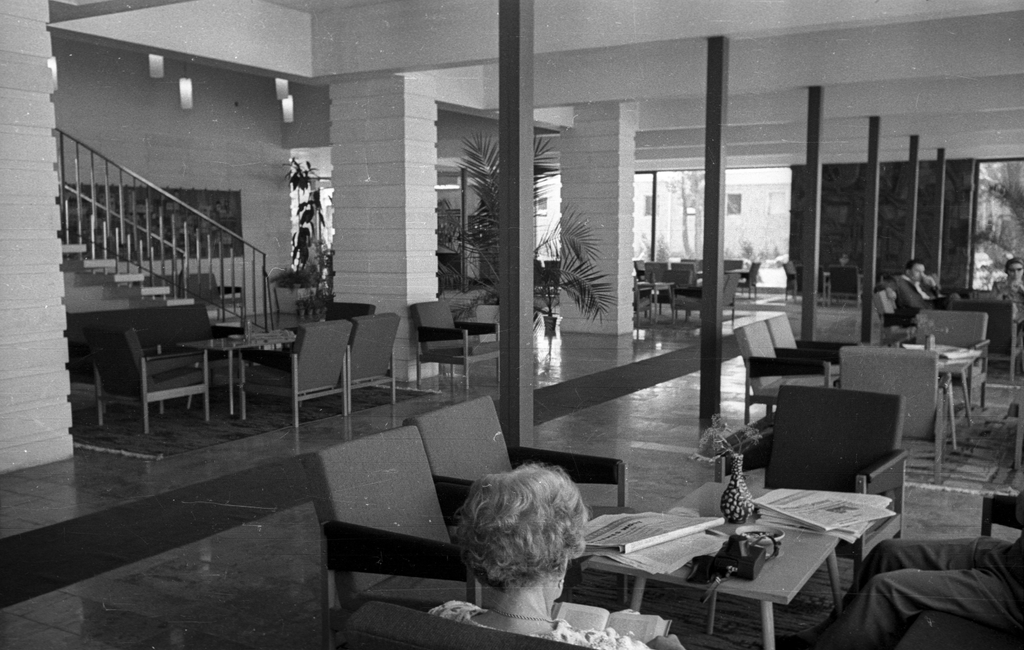 szállodagyár galéria hotel
Magyarország,
Balaton,
Siófok
Petőfi sétány, Európa szálló, hall.
ÉV
1967 