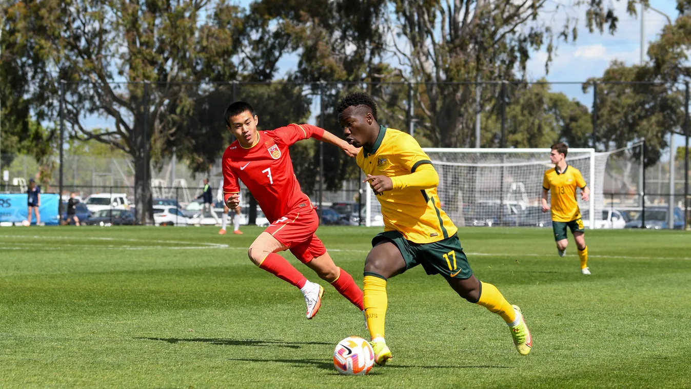 (SP)AUSTRALIA-SYDNEY-FOOTBALL-AFC U17 ASIAN CUP-QUALIFIERS-CHN VS AUS se Horizontal 