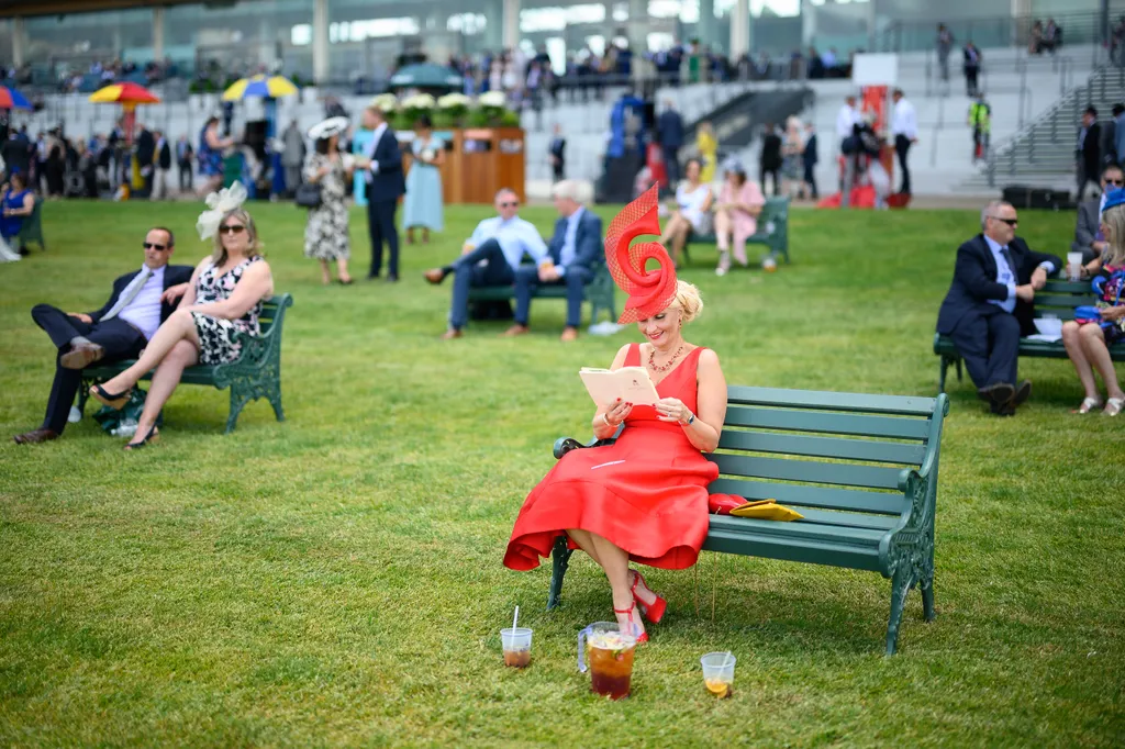 A Royal Ascot legdíszesebb fejfedői galéria 